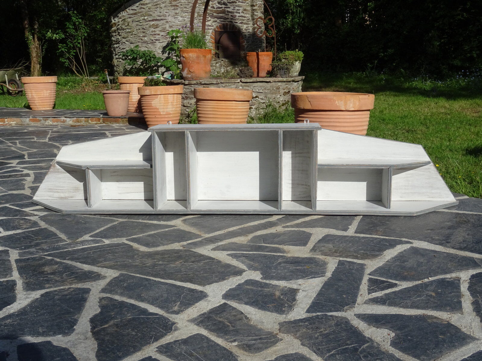 Shabby chic wall shelf