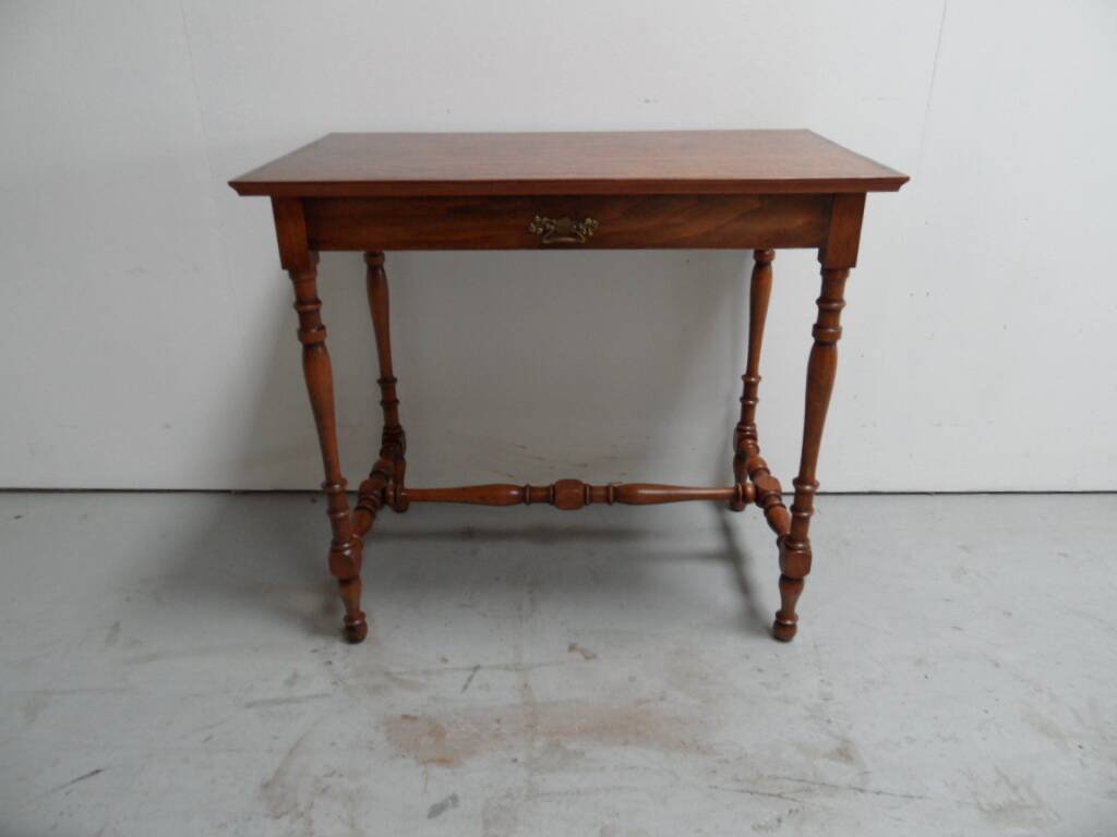 Antique mahogany sidetable with drawer