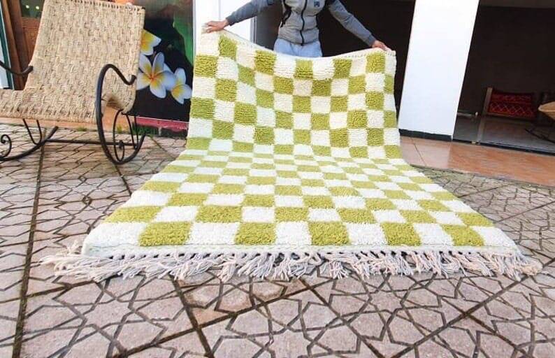 Handmade Moroccan Berber rug size 200 x 300 cm