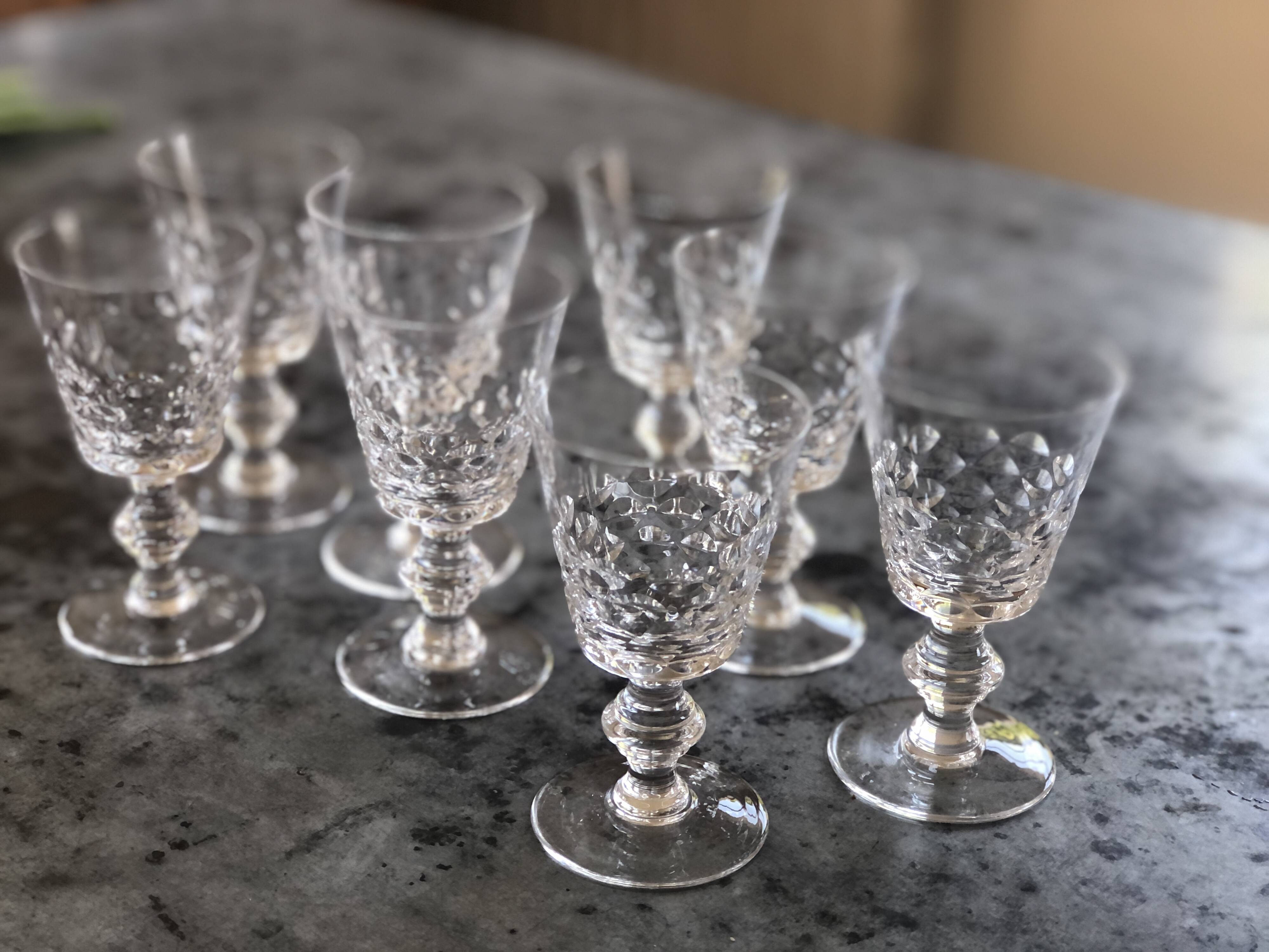 8 Chiseled glasses in old crystal