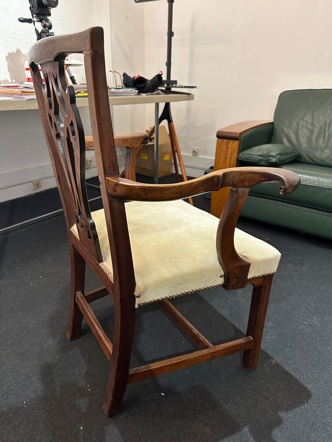 English dining chairs – Carver chairs – Hepplewhite style