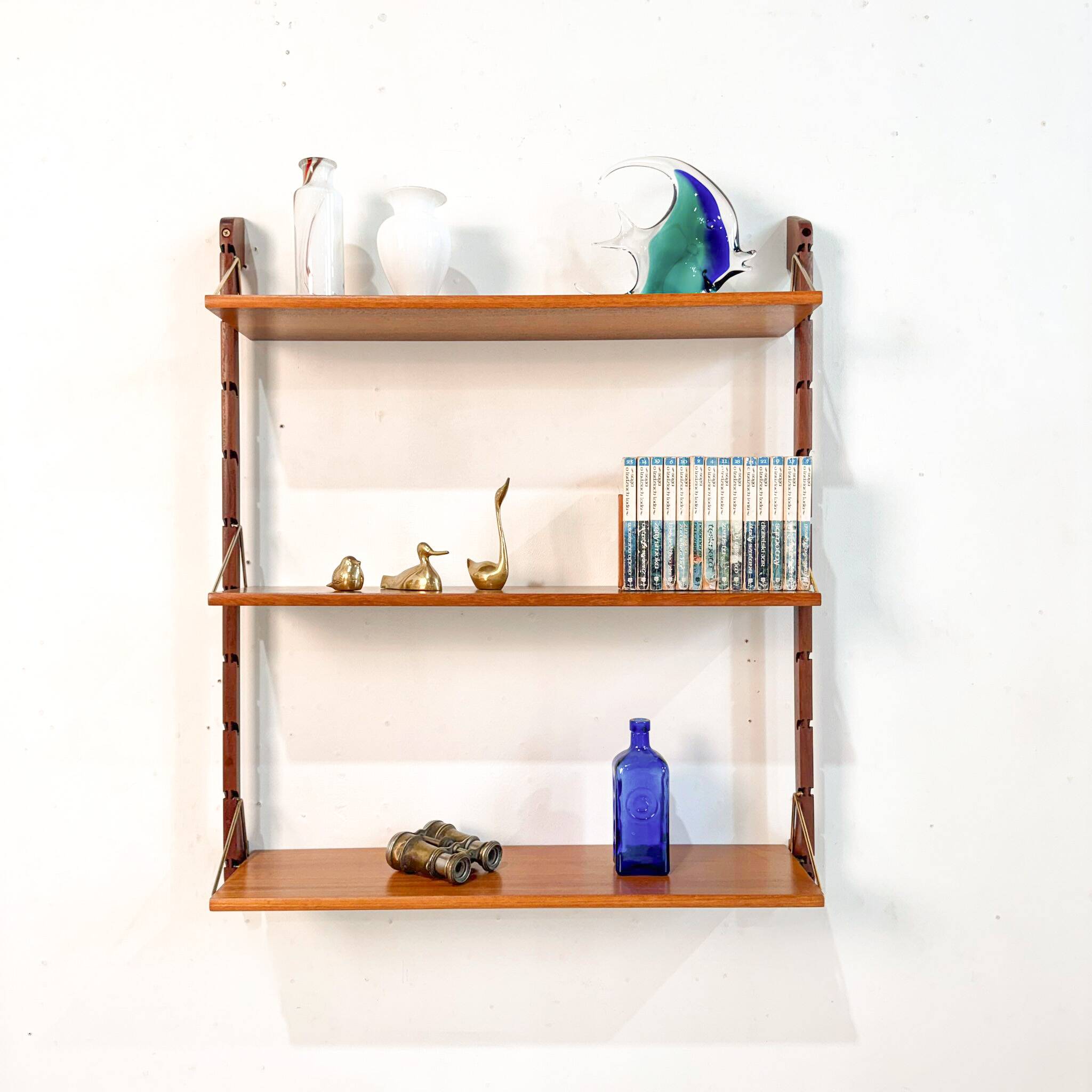 Étagère scandinave des années 60 Ergo, ensemble de 3 étagères, Norvège.