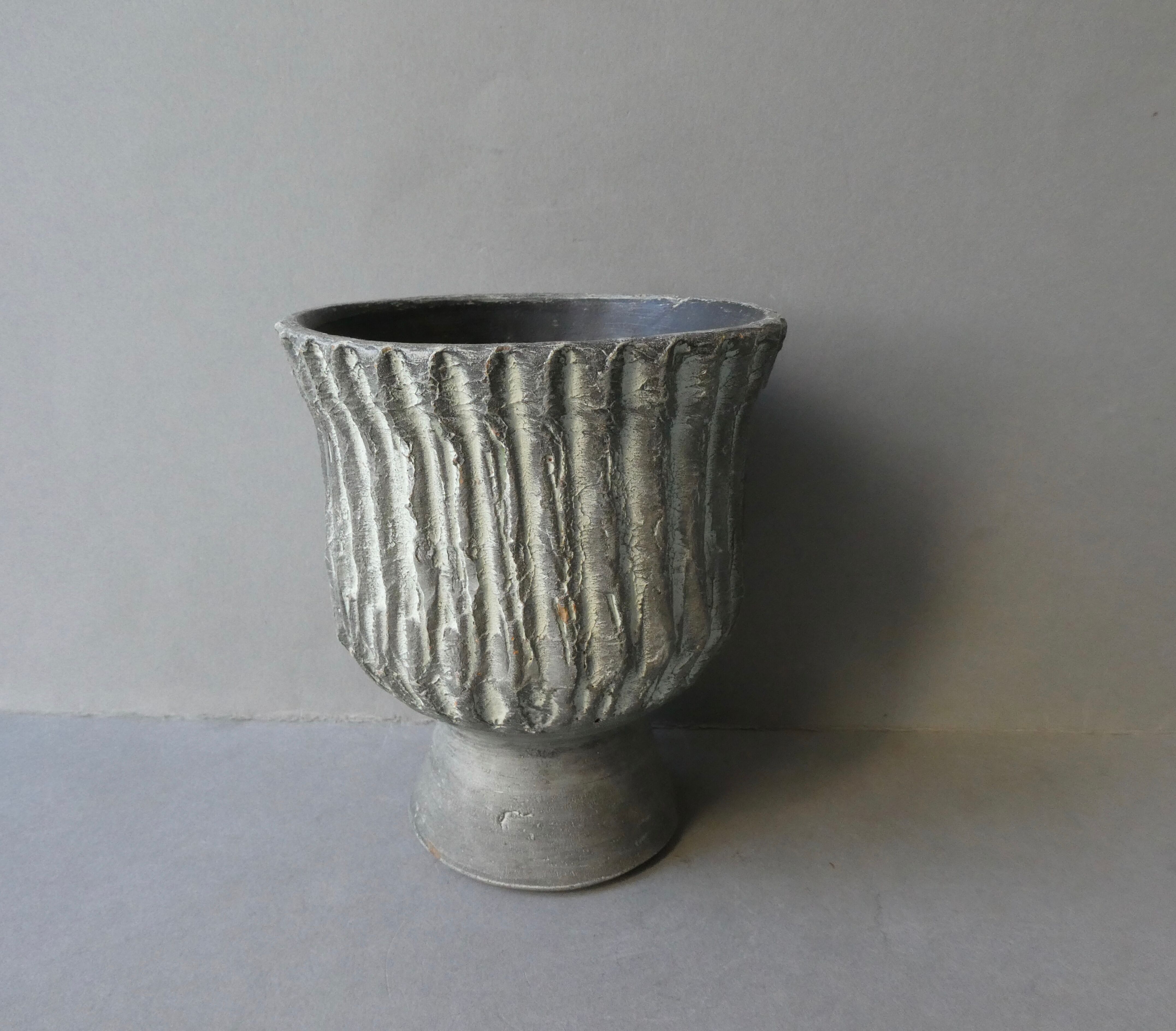 Terracotta pot cover from the 60s, Artesania Andorrana