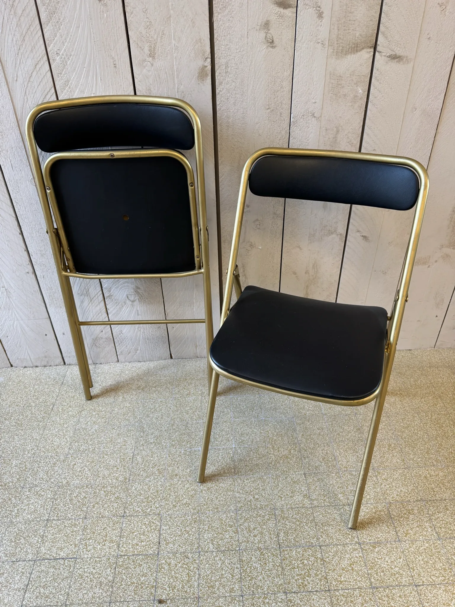 Pair of folding chairs