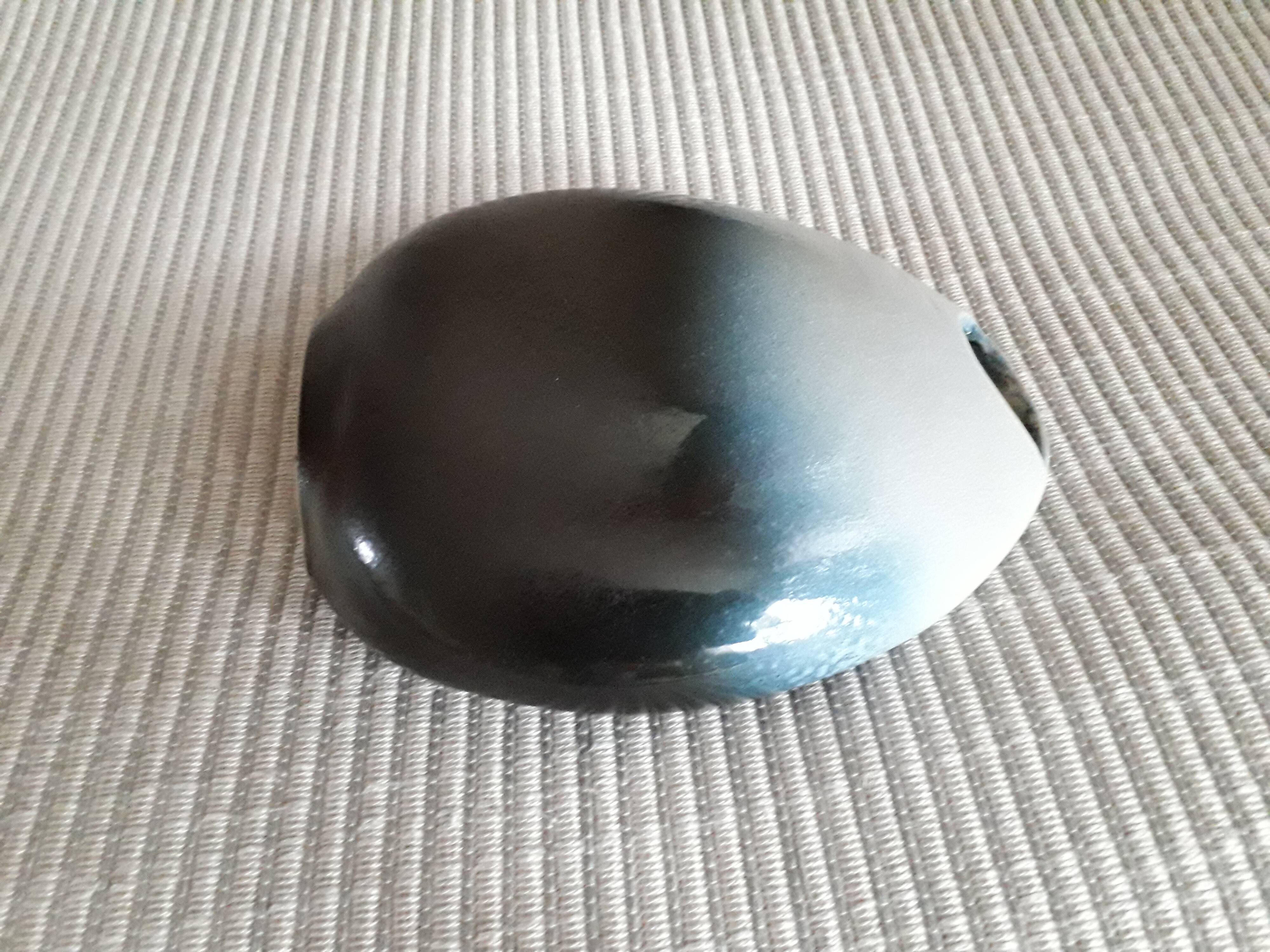 Very original vintage vase signed Mb