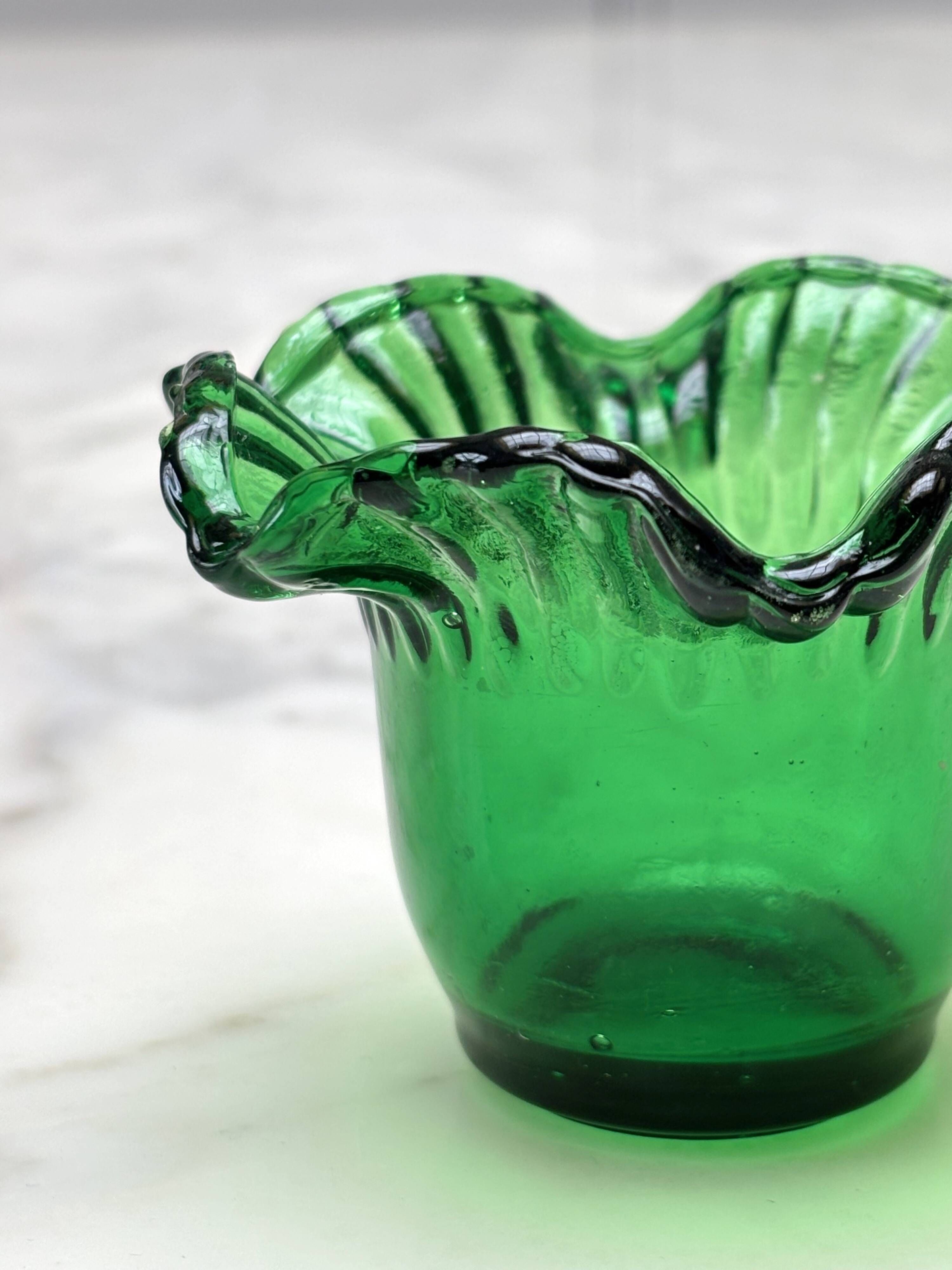 Pair of Green Blown Glass Candle Holders – Corolla Shape