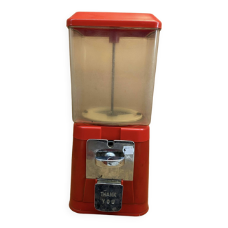 Brabo peanuts dispenser