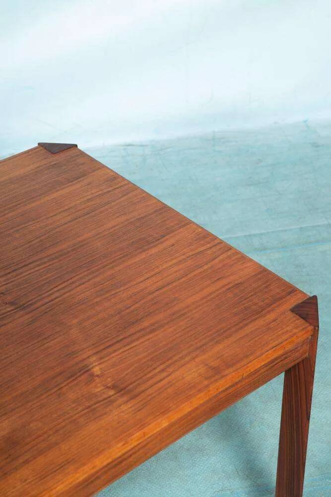 Renz mid-century minimalist vintage coffee table