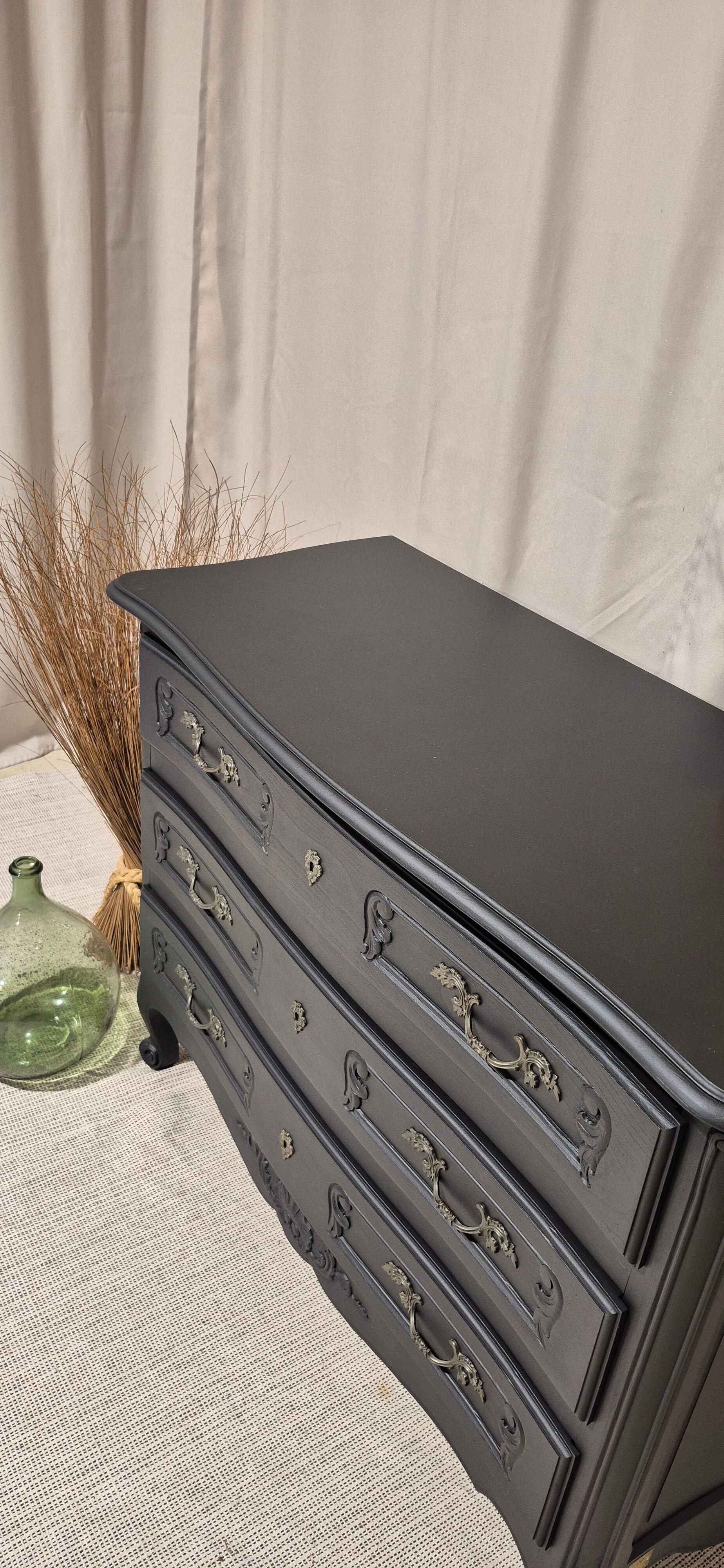 Louis XV commode