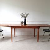 Scandinavian table