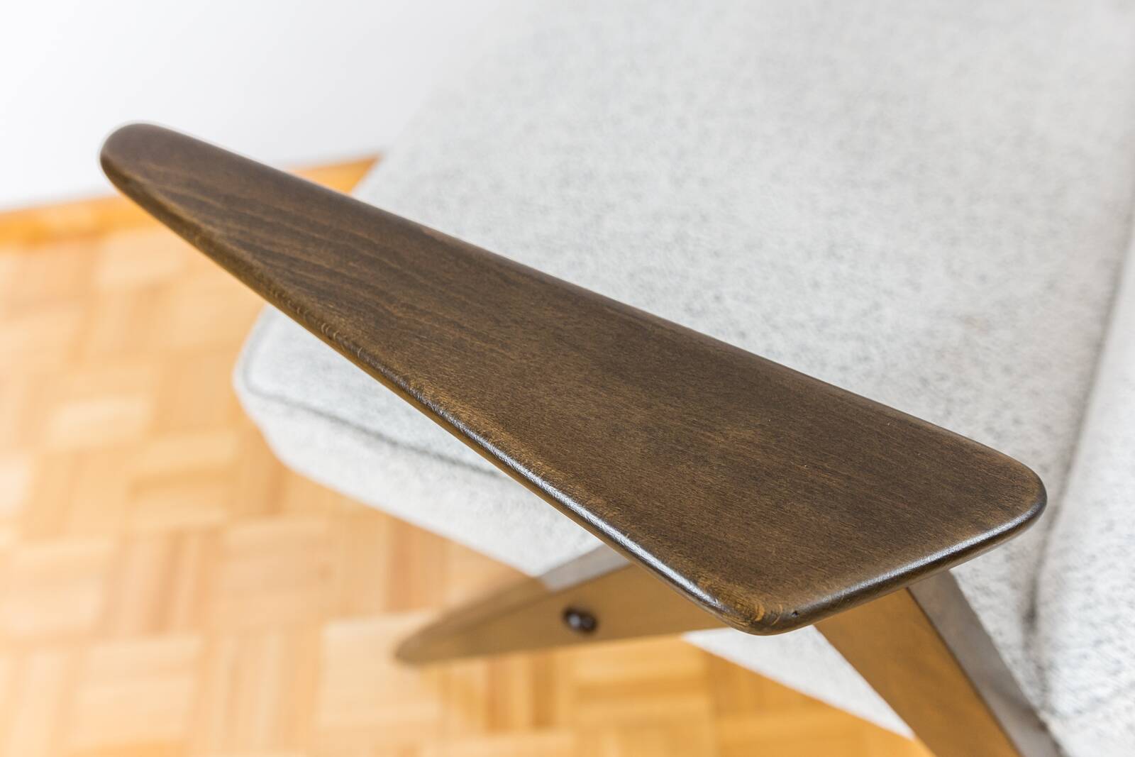 Pair of Model 300 177 Bunny Armchairs, 1960s