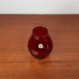 German glass vase from the mid-century modern period by Alfred Taube, 1960s.