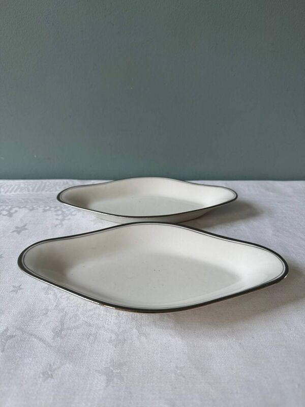 4 plats en porcelaine de Limoges Jules Vieillard XIXème