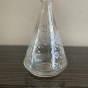 Lot decanter 3 vintage bucket glasses + 2 mismatched glasses