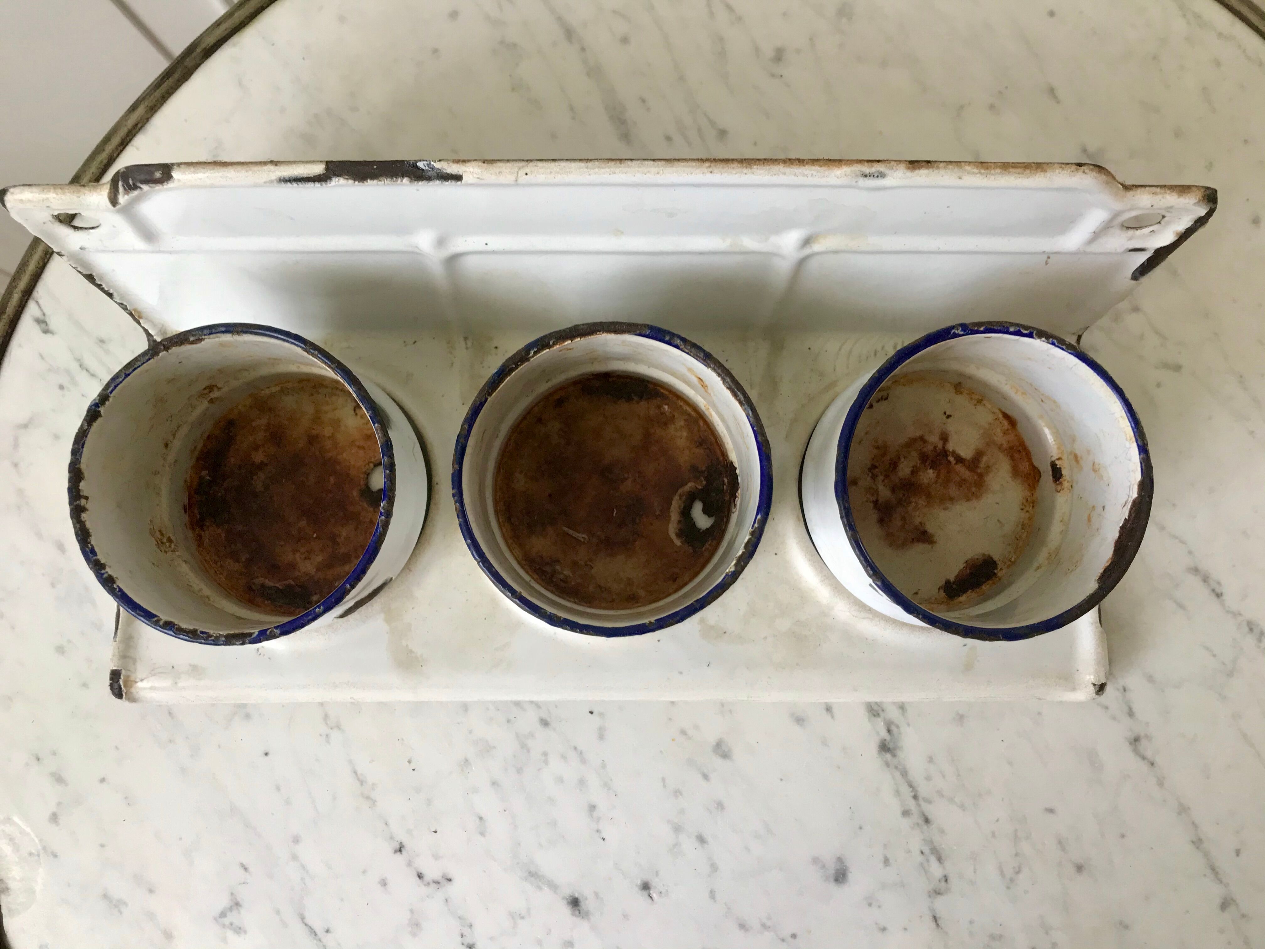 set of enamelled pots to fix (soda, soap, salt) early twentieth century