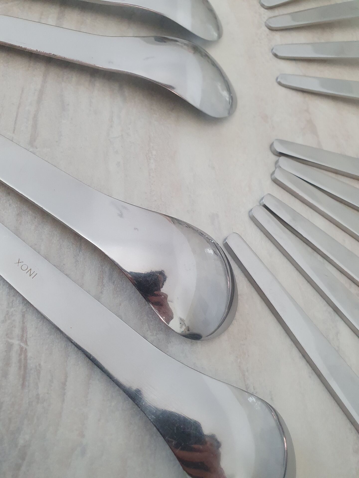 18 stainless steel Space Age place settings / Spoon Fork Knife
