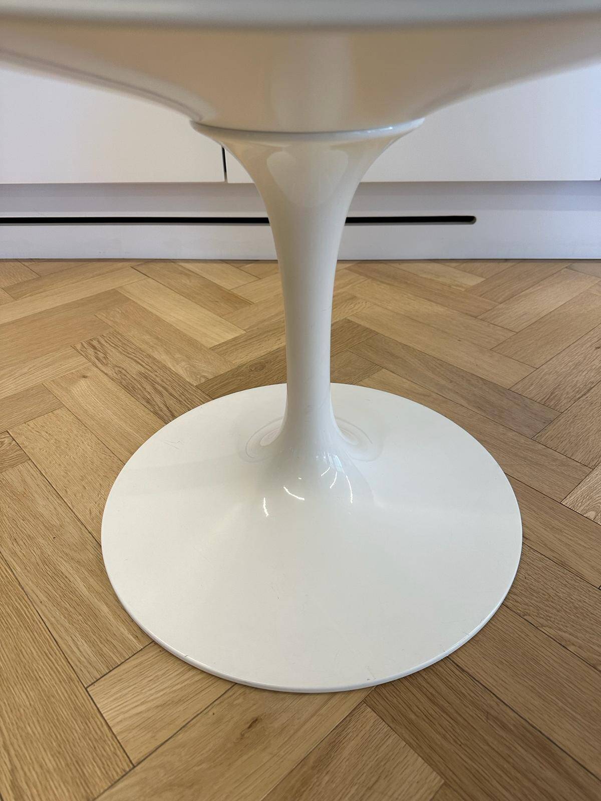 Saarinen marble table Edition Knoll and its 4 tulip chairs (set of 5)