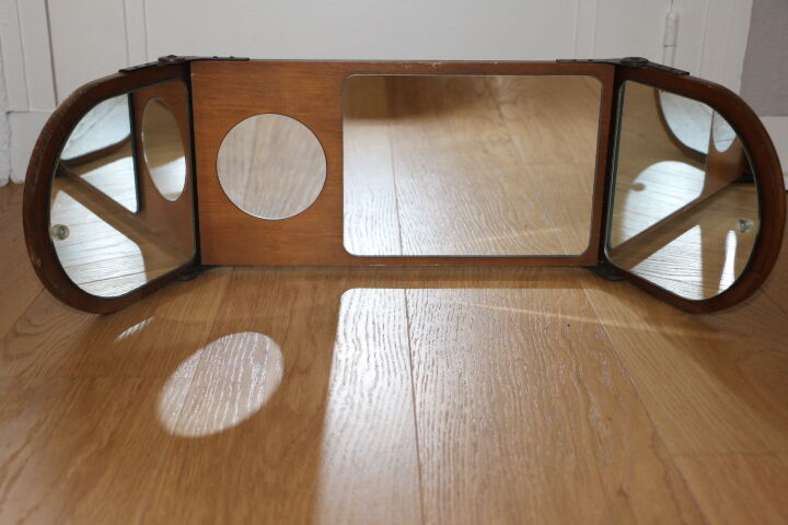 Hairdresser triptych mirror