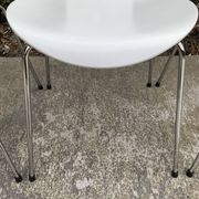 Set of 4 3107 chairs by Arne Jacobsen for Fritz Hansen
