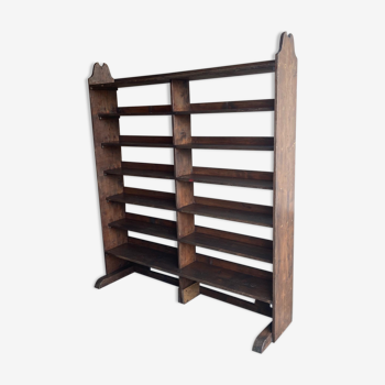 Store shelf