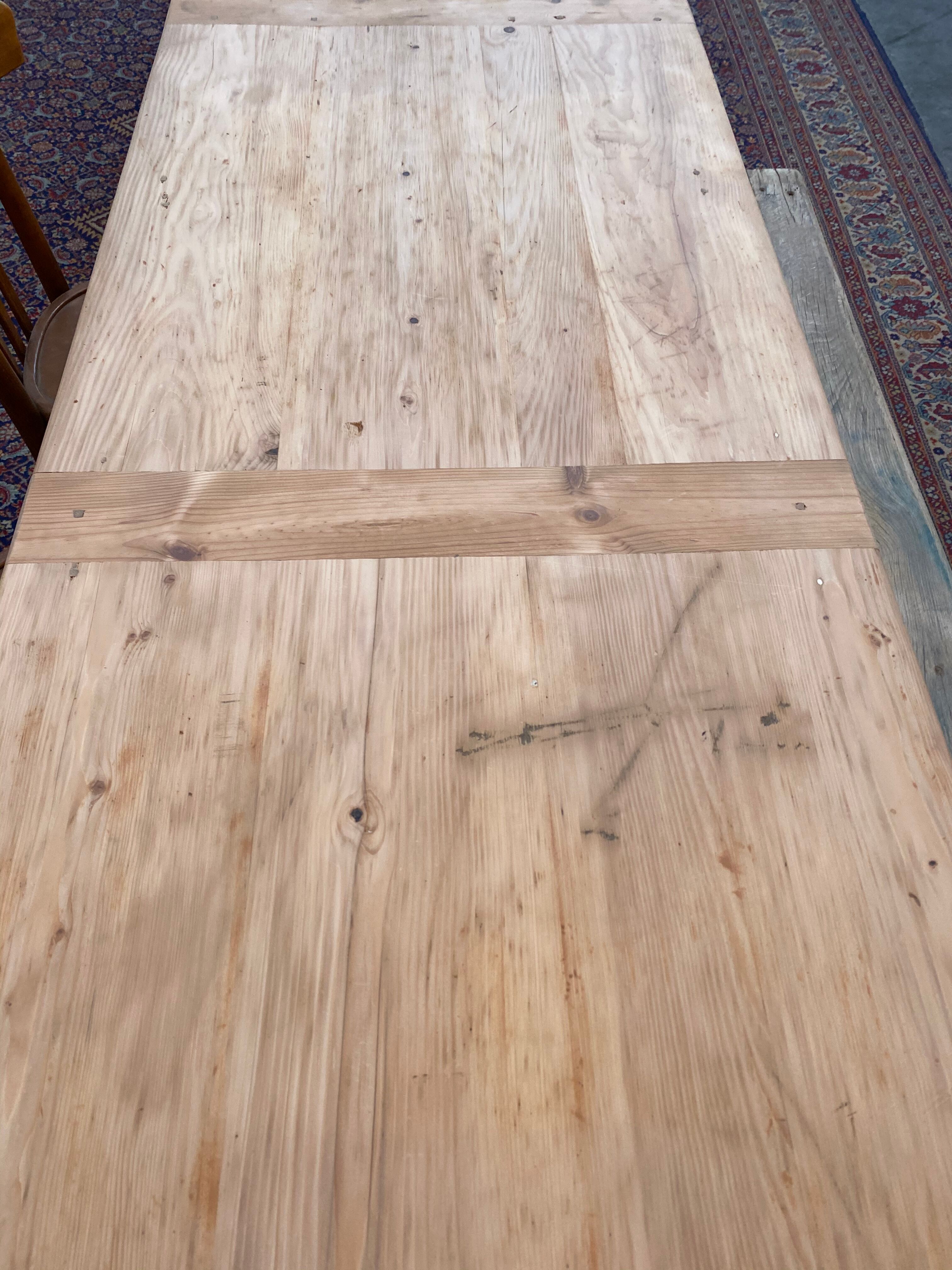 Farm table feet turned