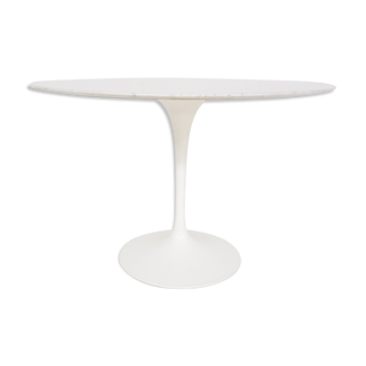 Table Tulip par Eero Saarinen pour Knoll International