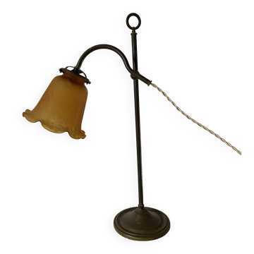 Lampe de bijoutier, lampe d'atelier , tulipe en pate de verre