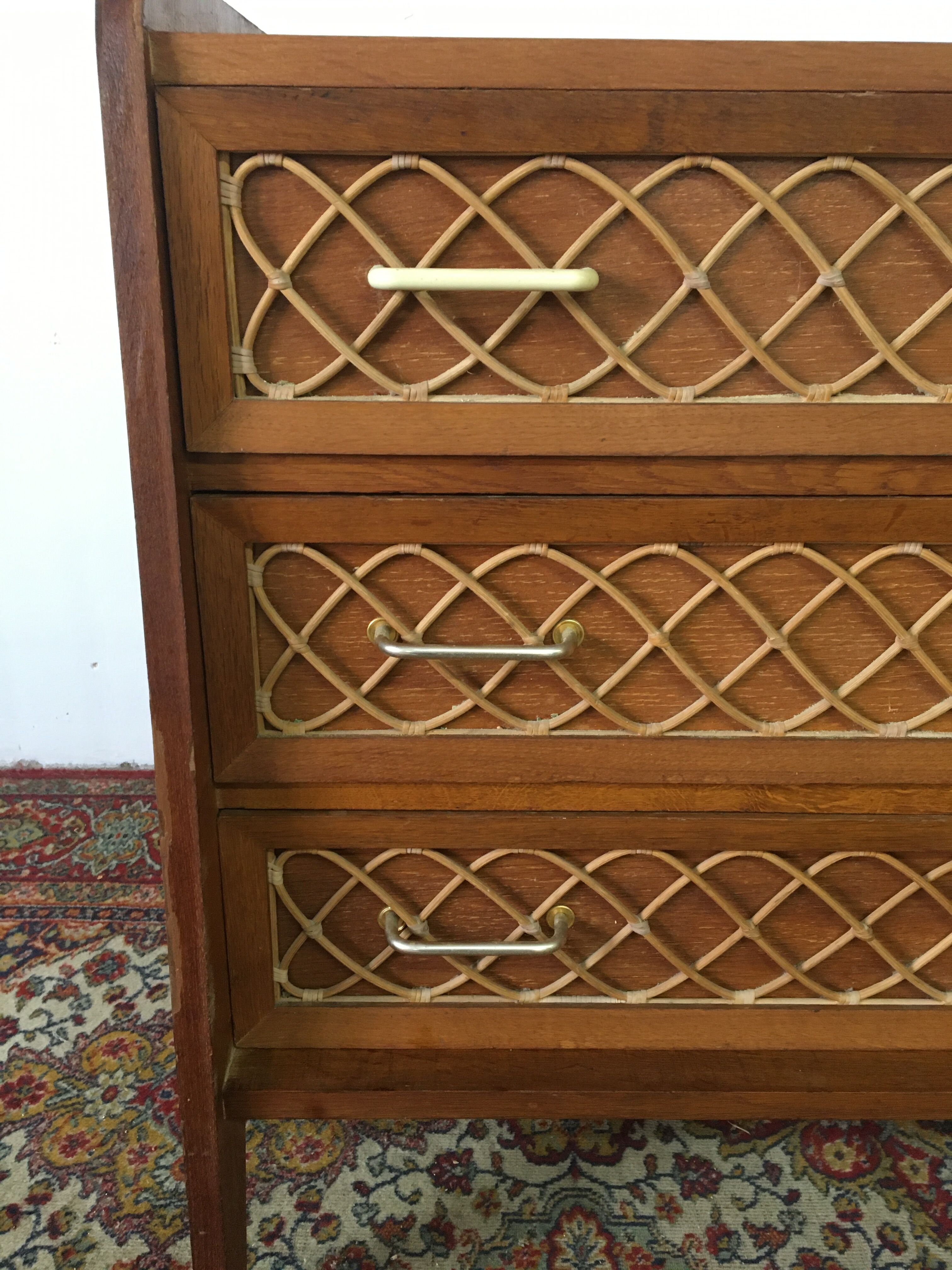 Commode en rotin années 50