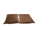 2 suede imitation cushions