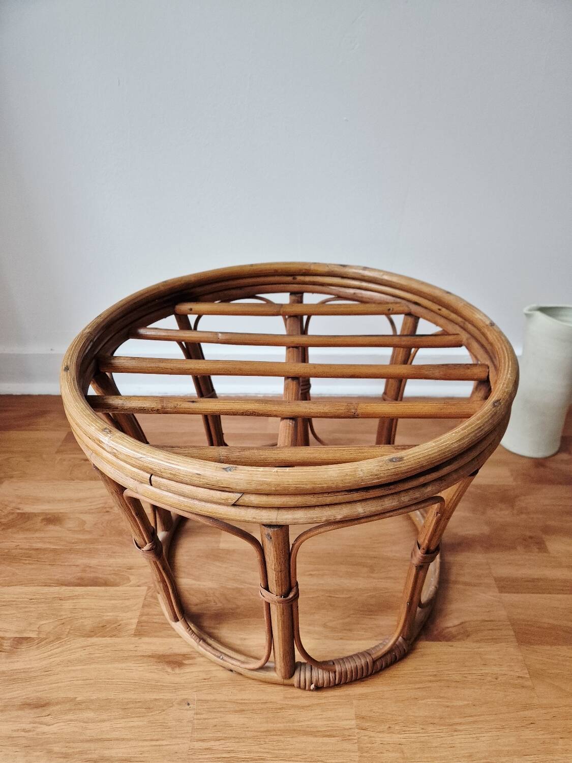 Petit tabouret/porte-plante en rotin '1970 - Vintage