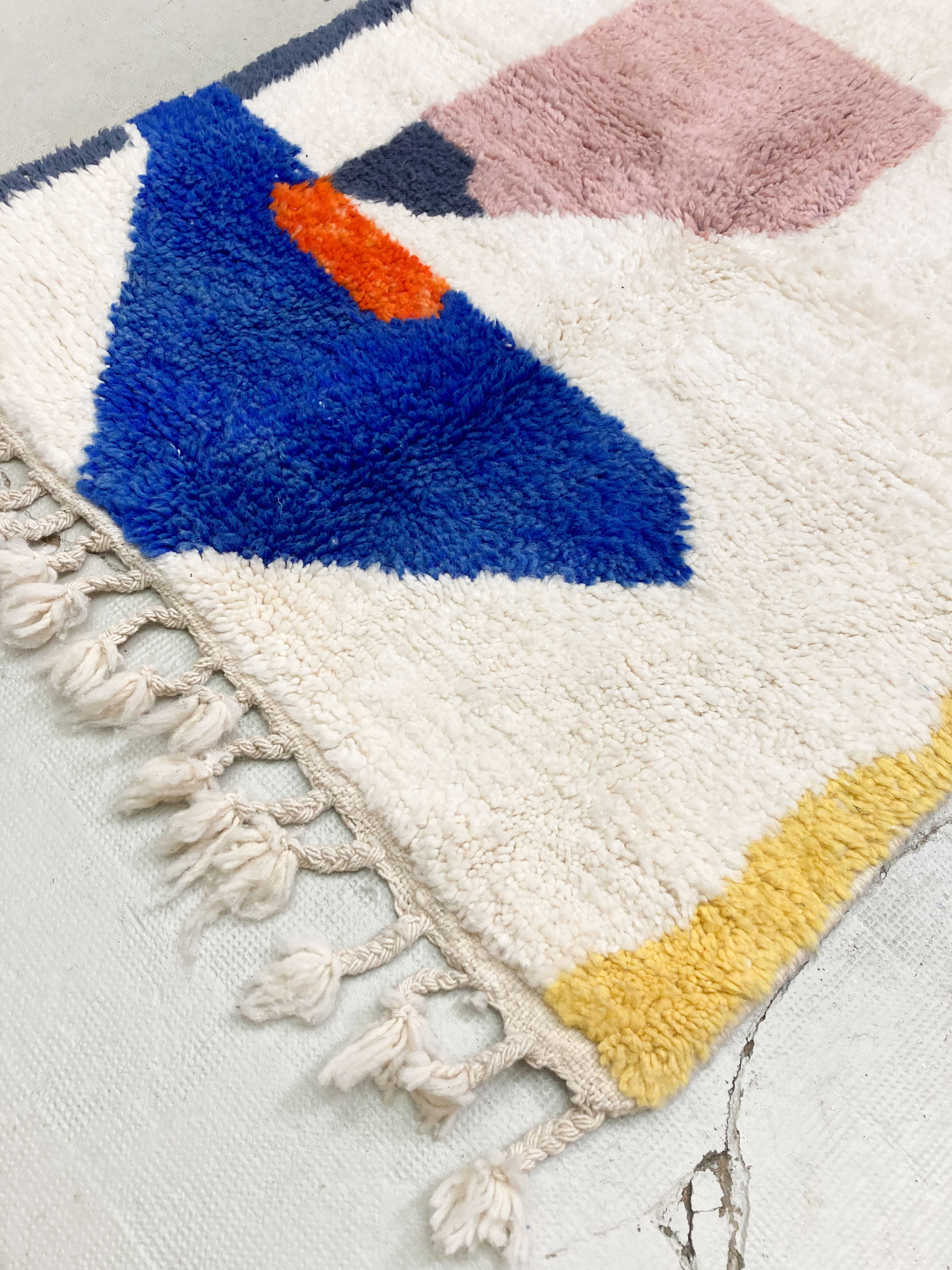 Moroccan Berber carpet beni ouarain ecru with colorful patterns 143x110cm