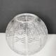 Vase boule en cristal taillé