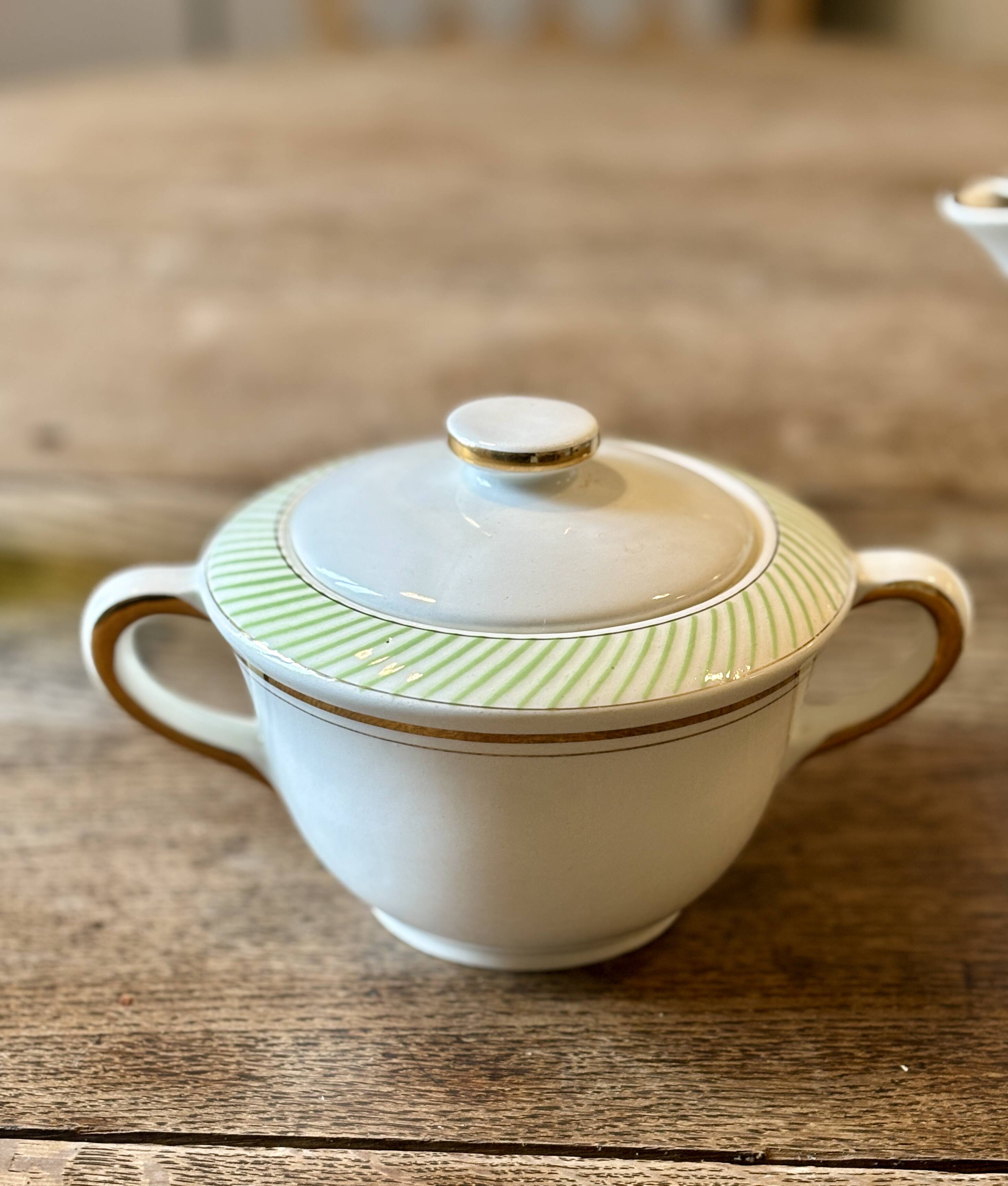 Vintage teapot and sugar bowl - Arizona by Salins