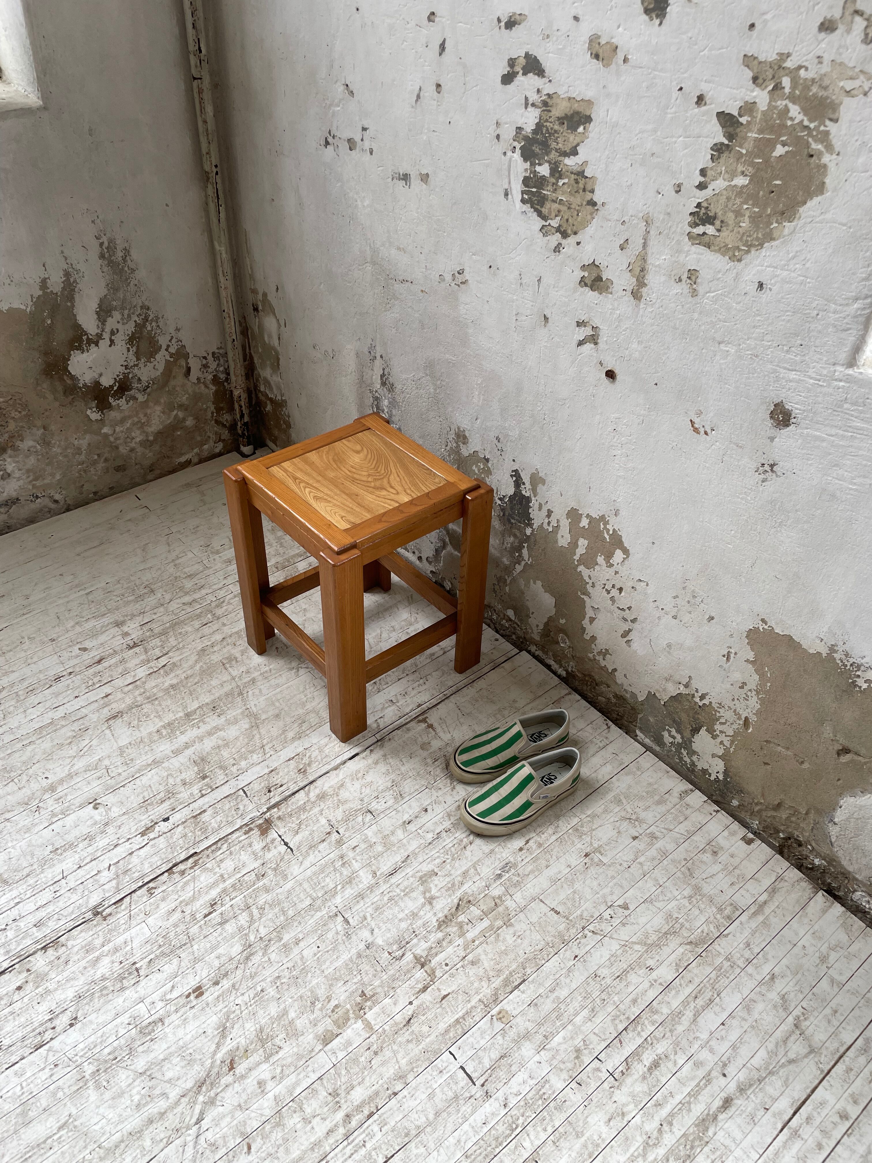 Solid elm stool Maison Regain