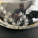 Empty cup engraved glass pockets