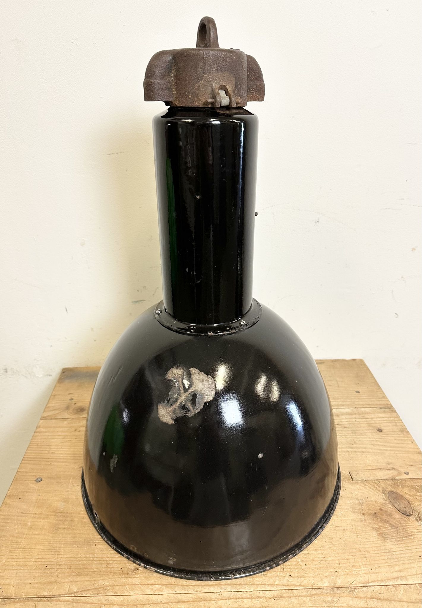 Set of 4 Industrial Bauhaus Black Enamel Pendant Lamps, 1960s