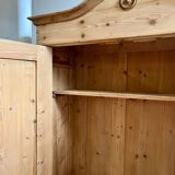 Hat cabinet with 2 doors