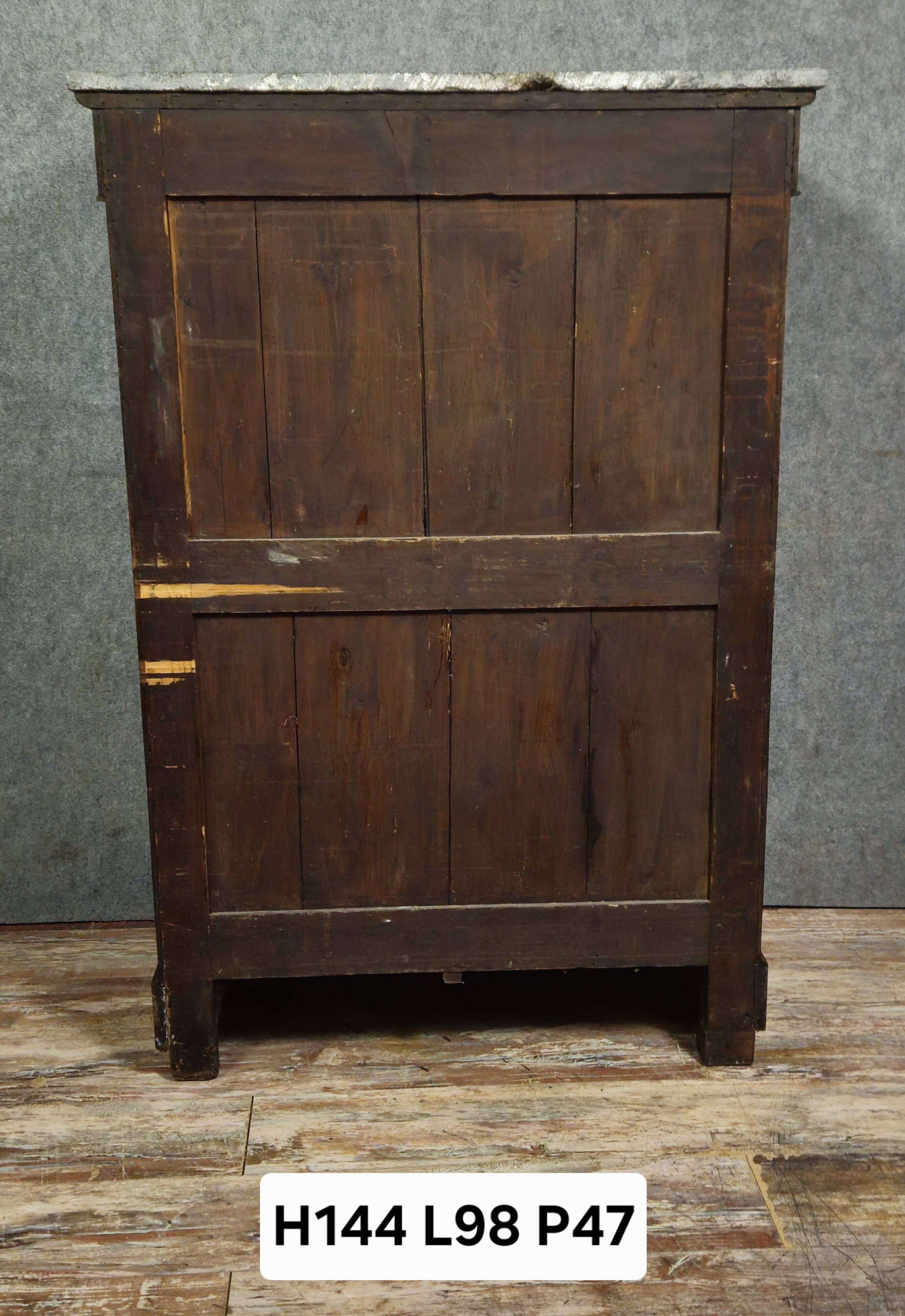 Secretary from the Restoration / Louis Philippe period, 19th century, in mahogany.