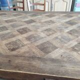 Rectangular table with extensions