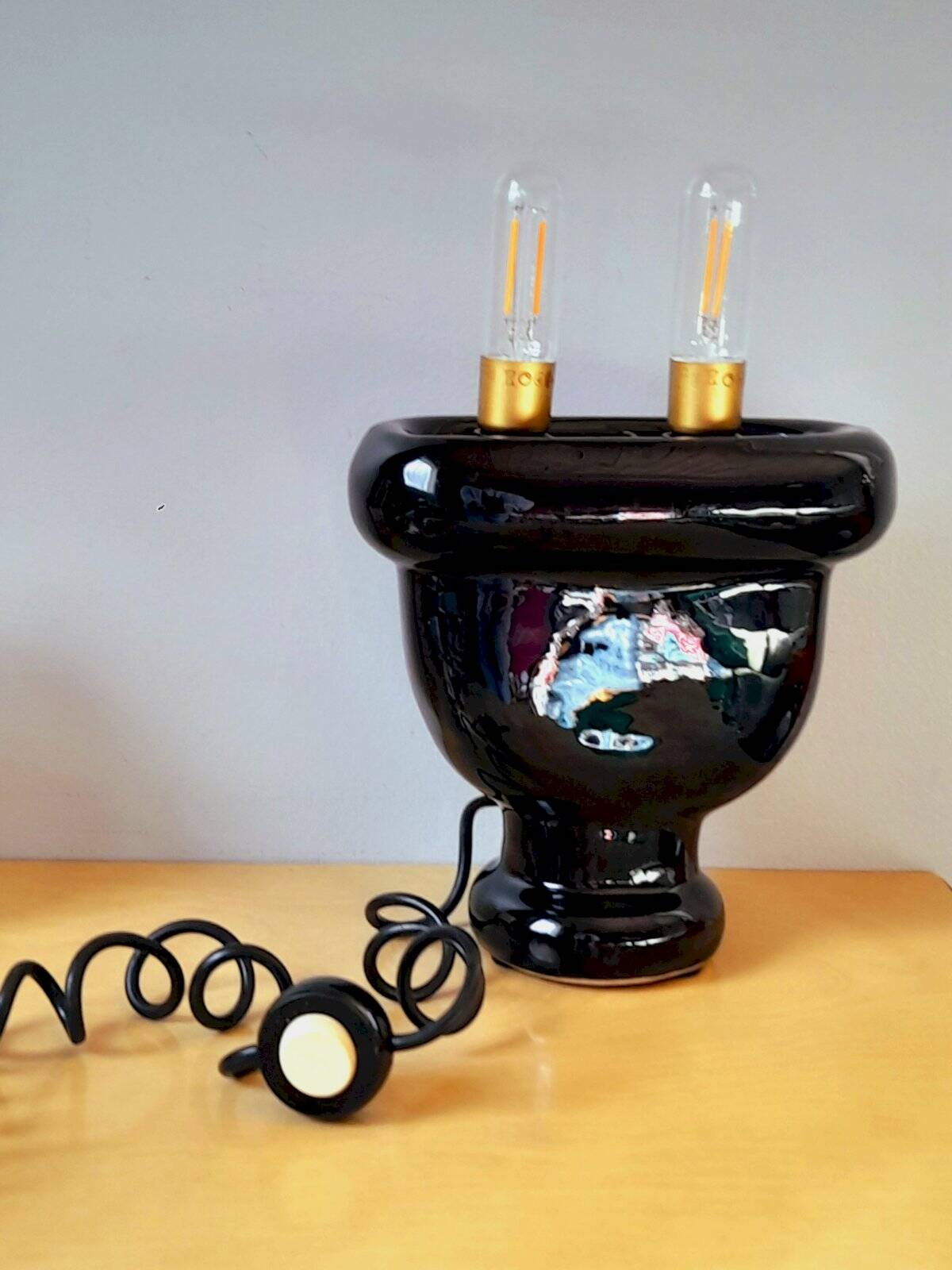 Lampe prise de courant en céramique 1980 vintage noir