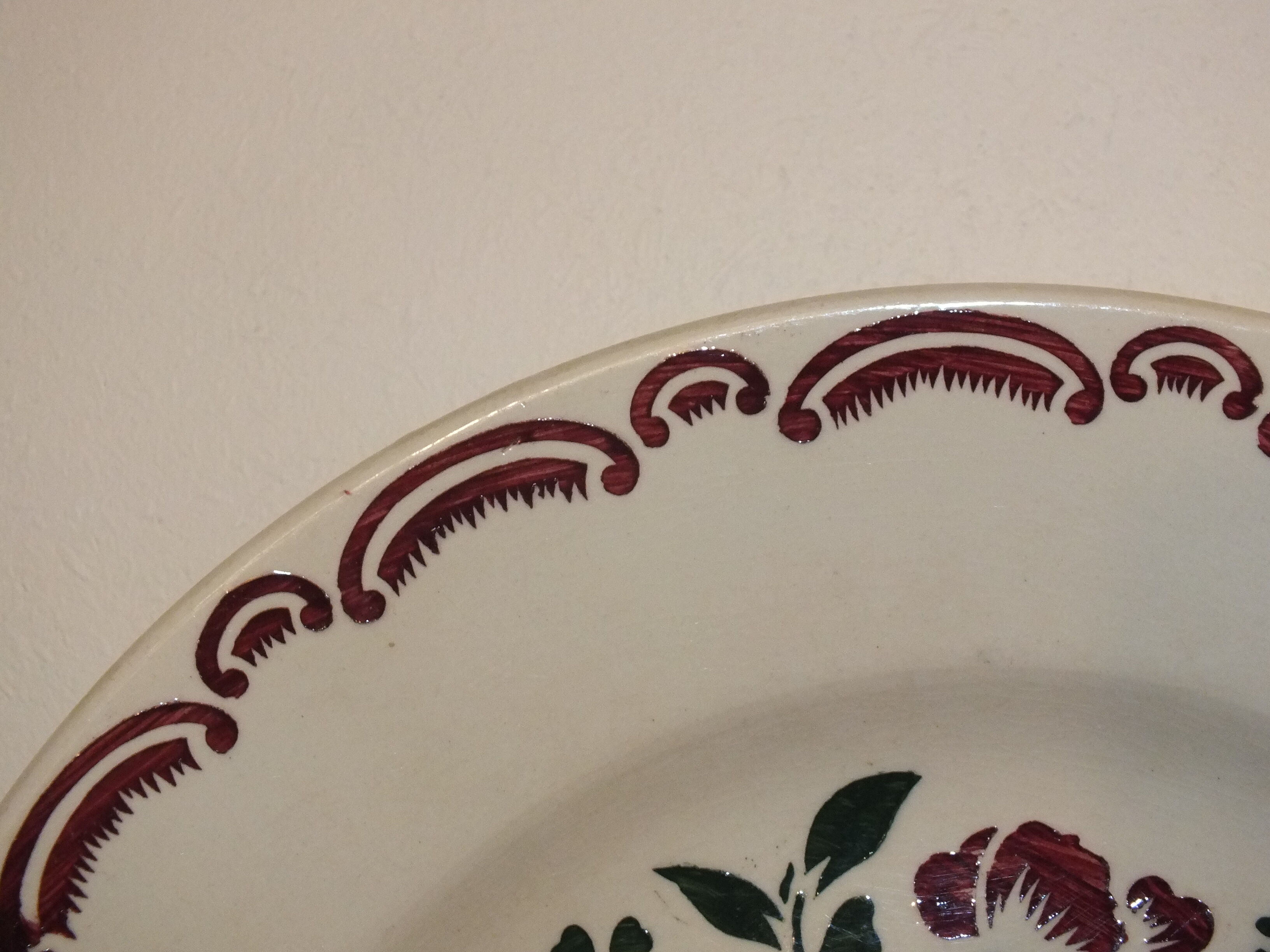 Vintage dish Sarreguemines Eglantine - 1950 stencil decoration