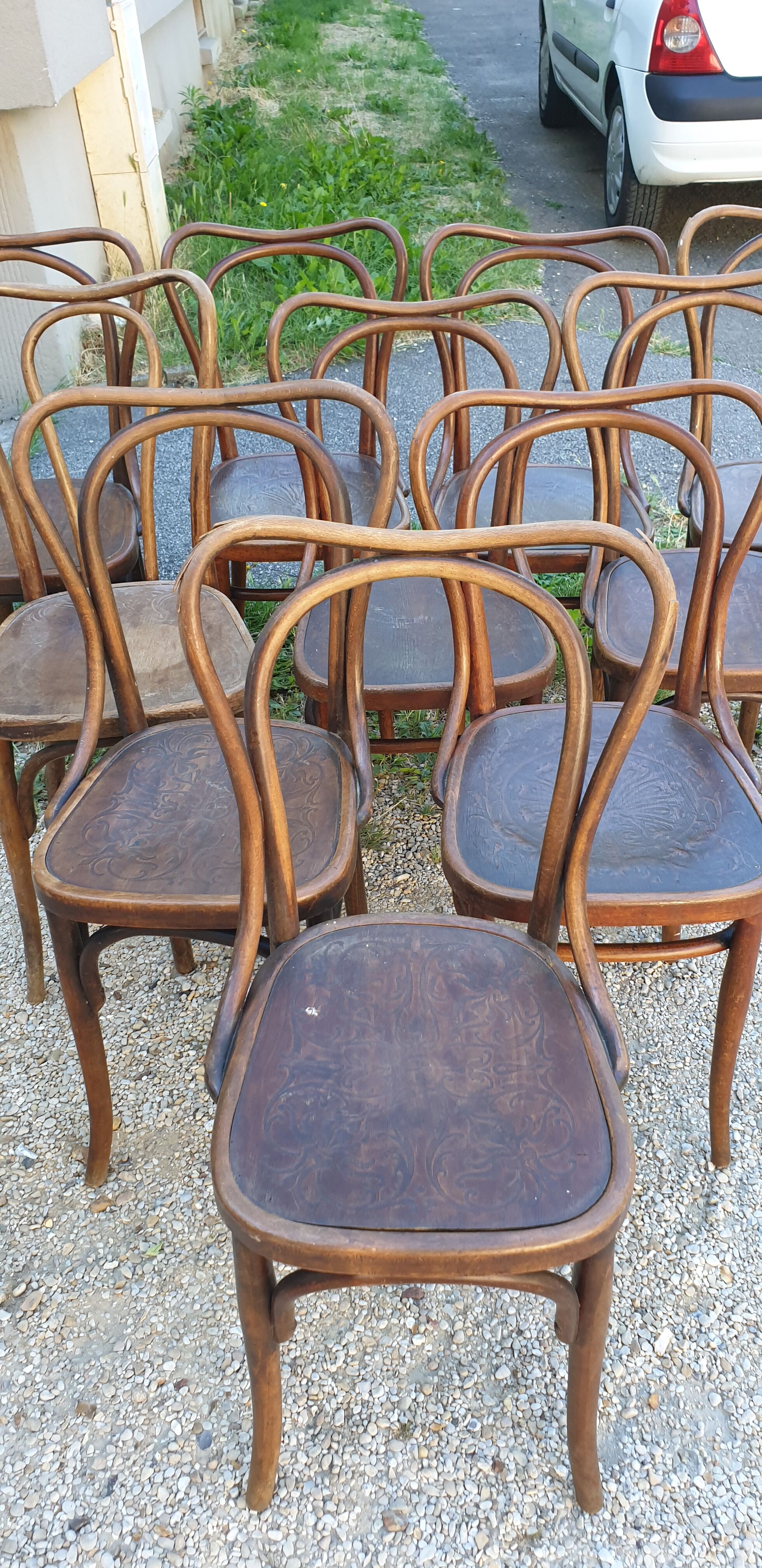 10 chaises Jacob & Joseph Kohn en bois courbé 1900