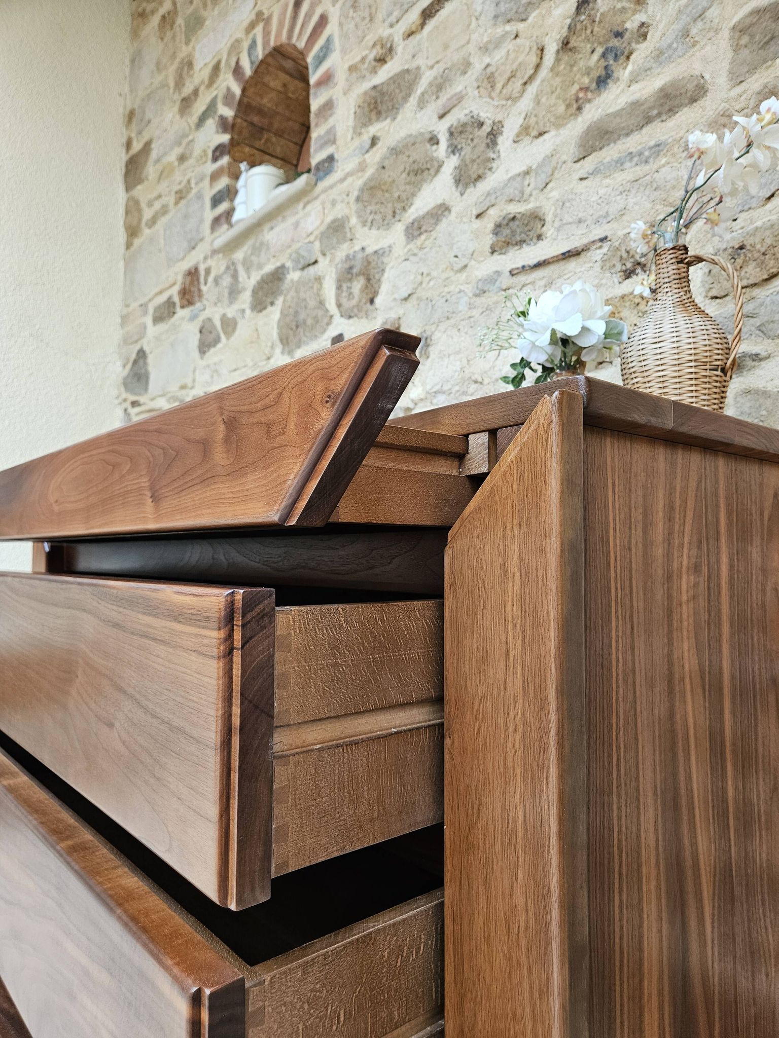 Chest of drawers and bedside table Maison Regain