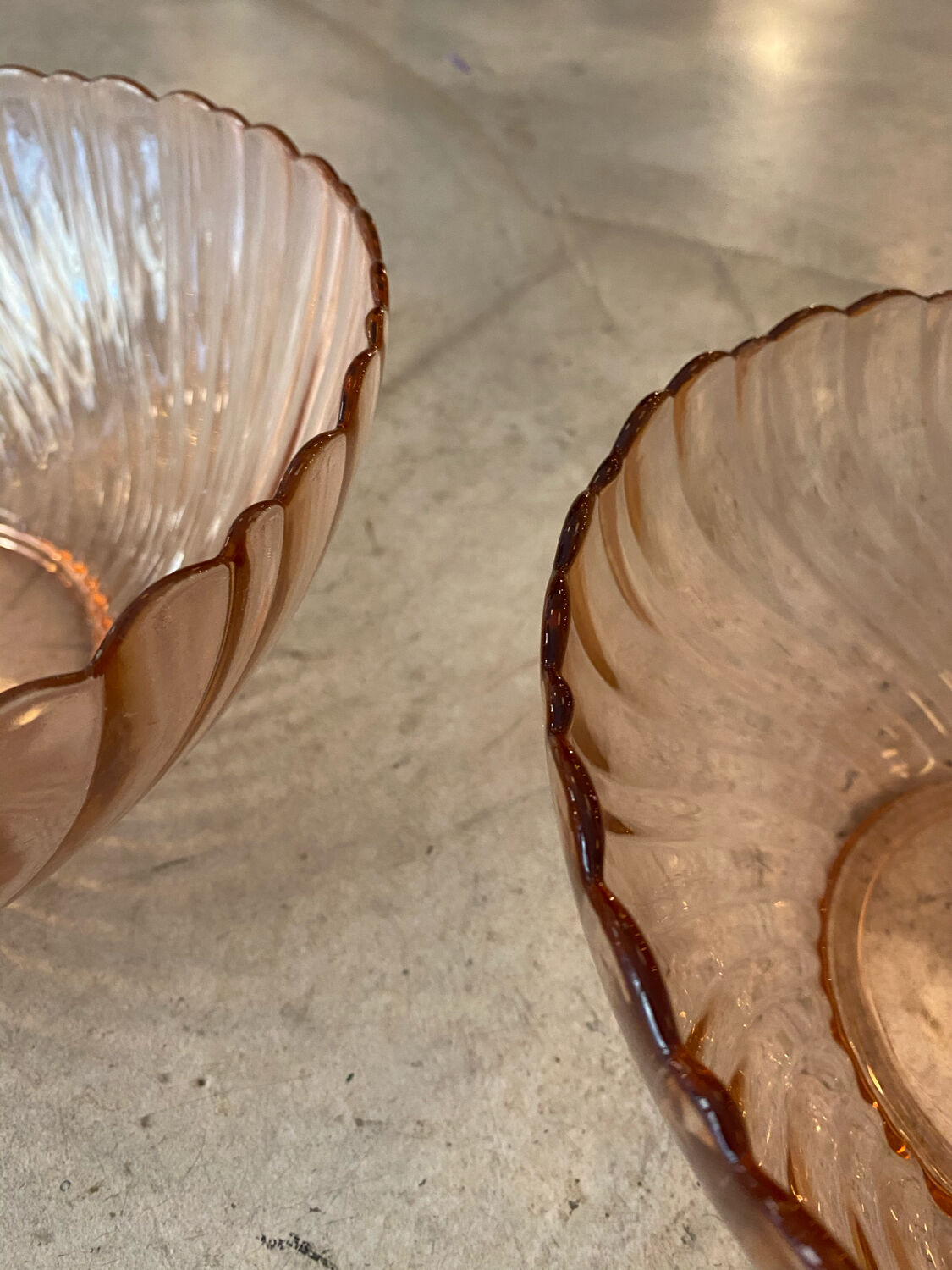 Salad bowls in rosaline