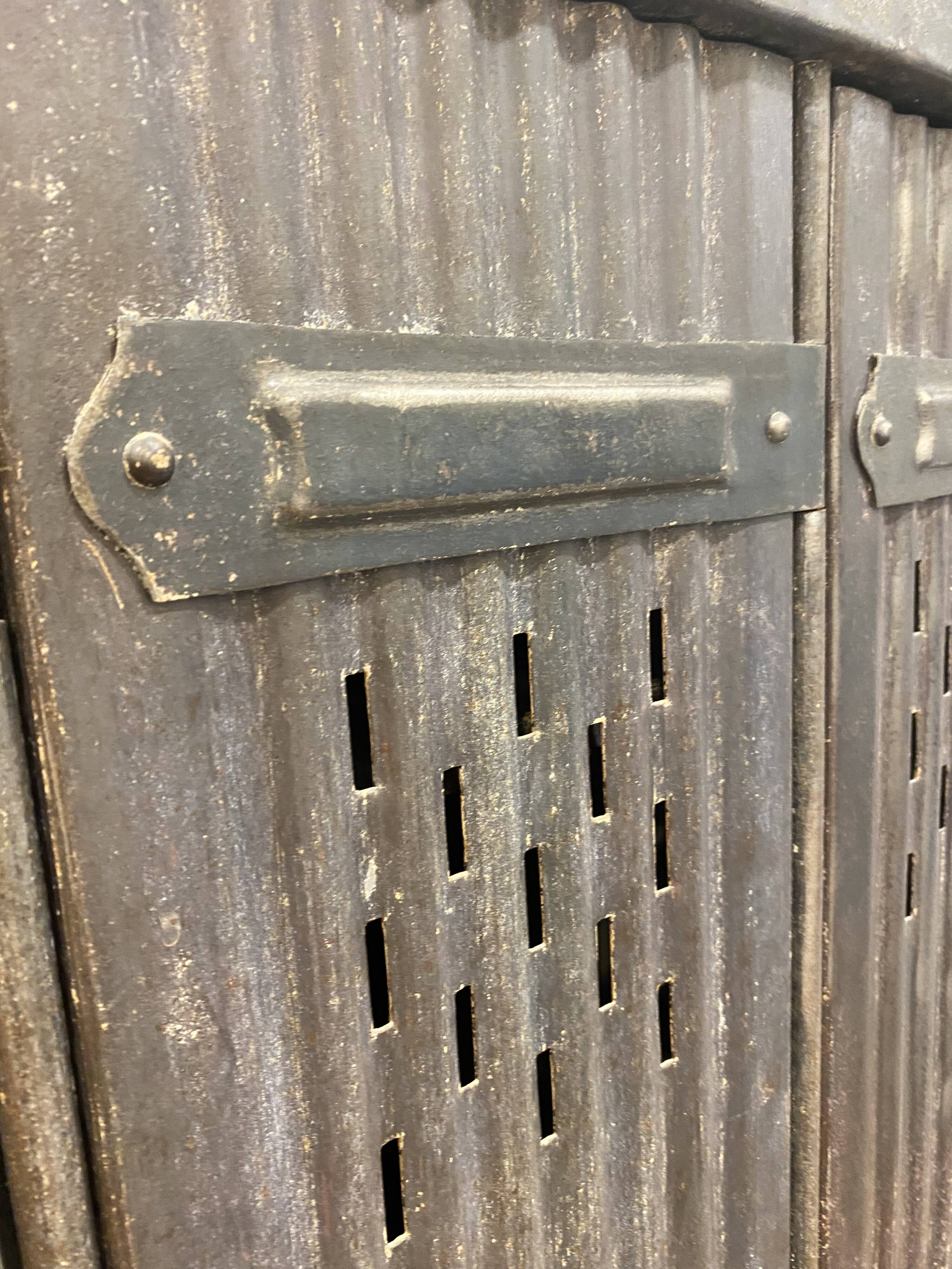 Stratford 1920 three-door wardrobe