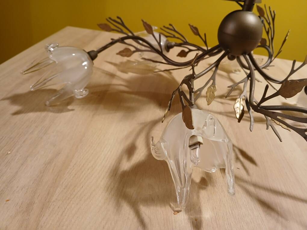 Chandelier with 6 tulips