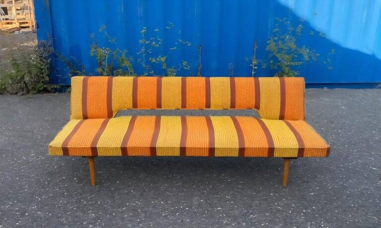 Midcentury Sofa or Daybed designed by Miroslav Navratil, 1960s