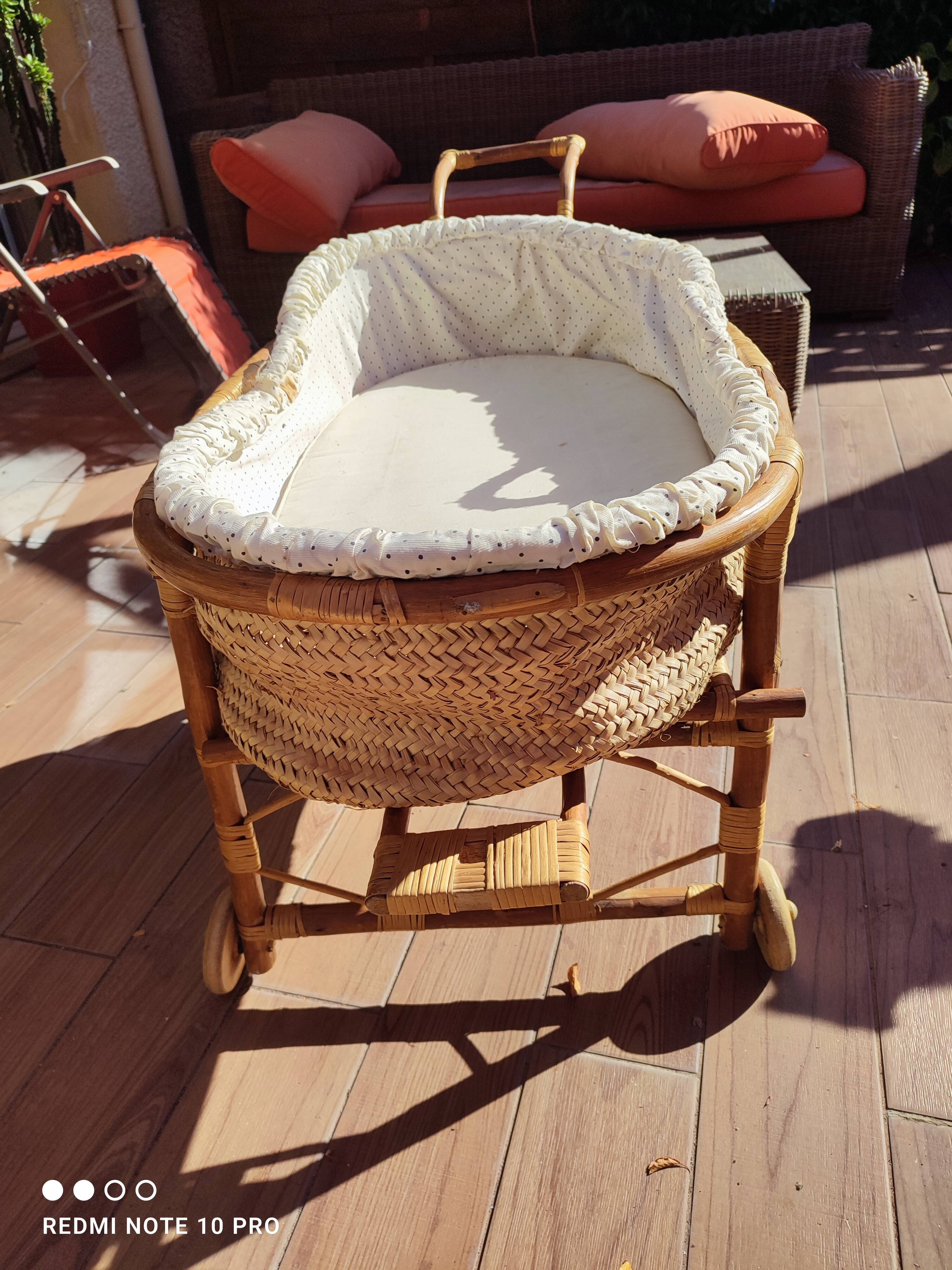 Wicker moses basket rm