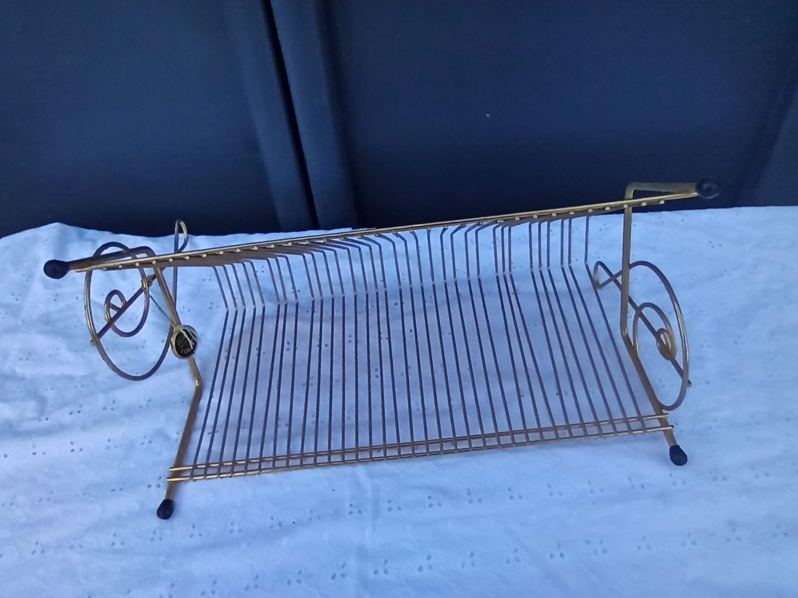 Range vinyl holders gilded with fine gold Erdécor production Escaut made in France