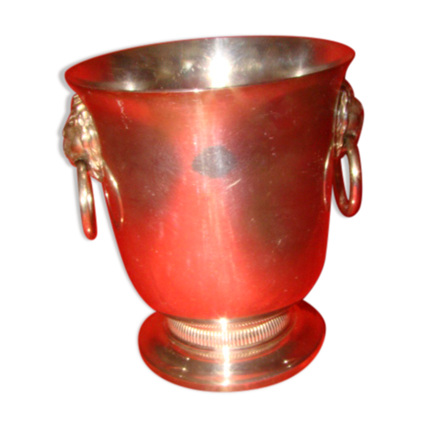 silver-plated ice bucket "with lion heads" from the 1970s